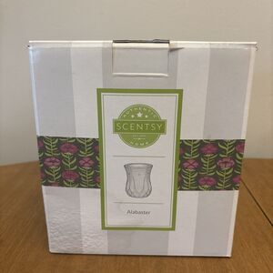 Scentsy Alabaster White Electric Wax Warmer Geometric Ceramic